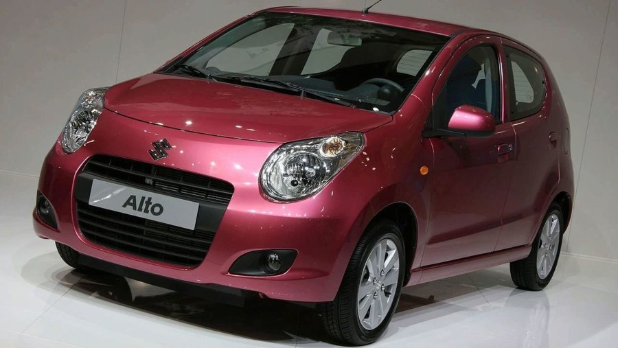 Машина Suzuki Alto