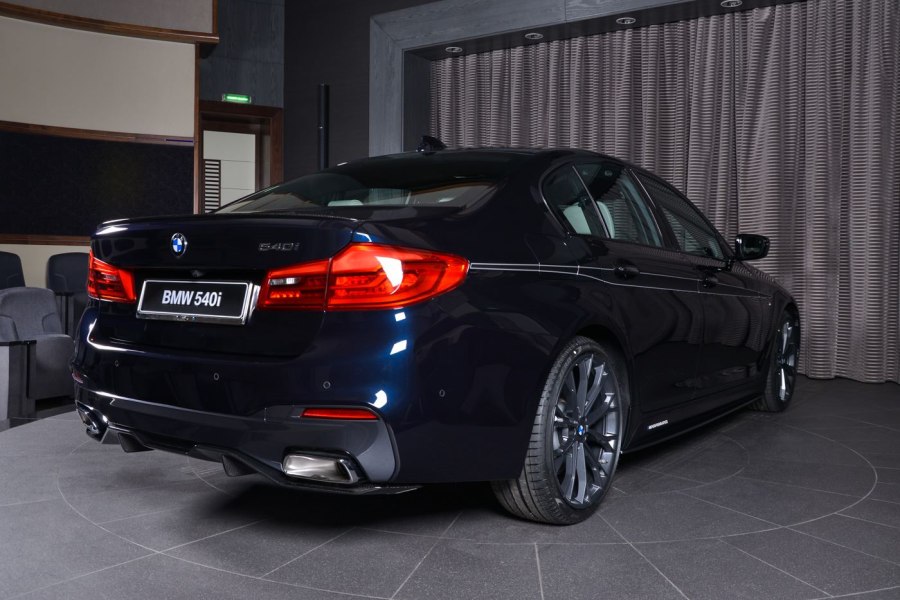 BMW 530 Carbon Black