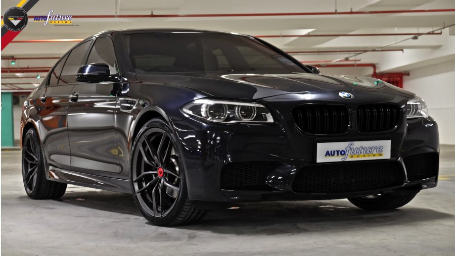 Черный карбон BMW 5