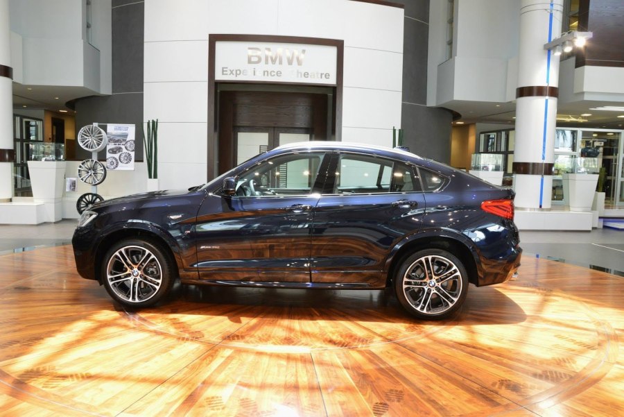 BMW x4 черный