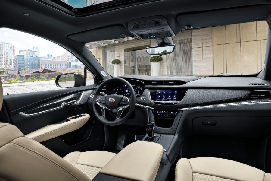 Кадиллак xt5 2020