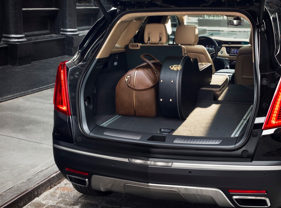 Cadillac xt5 салон