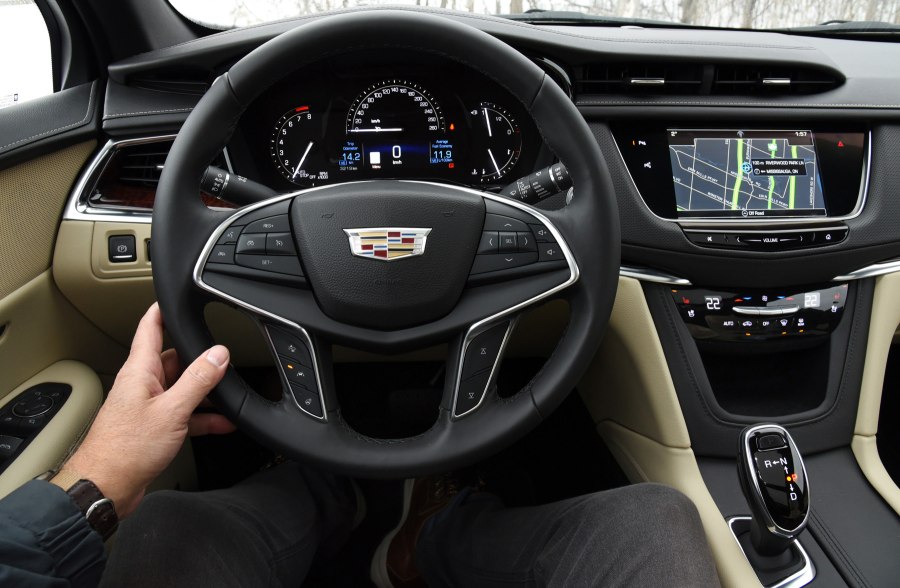 Cadillac xt5 2017 салон