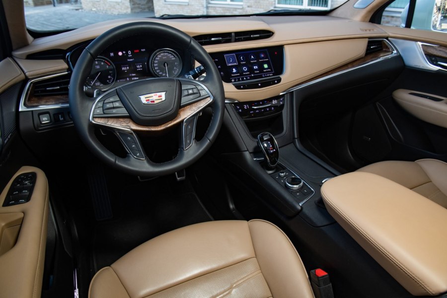 Кадиллак xt5 2020 салон
