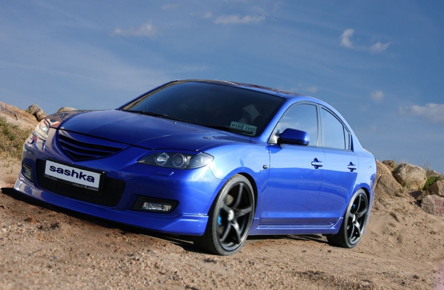 Мазда 3 БК седан