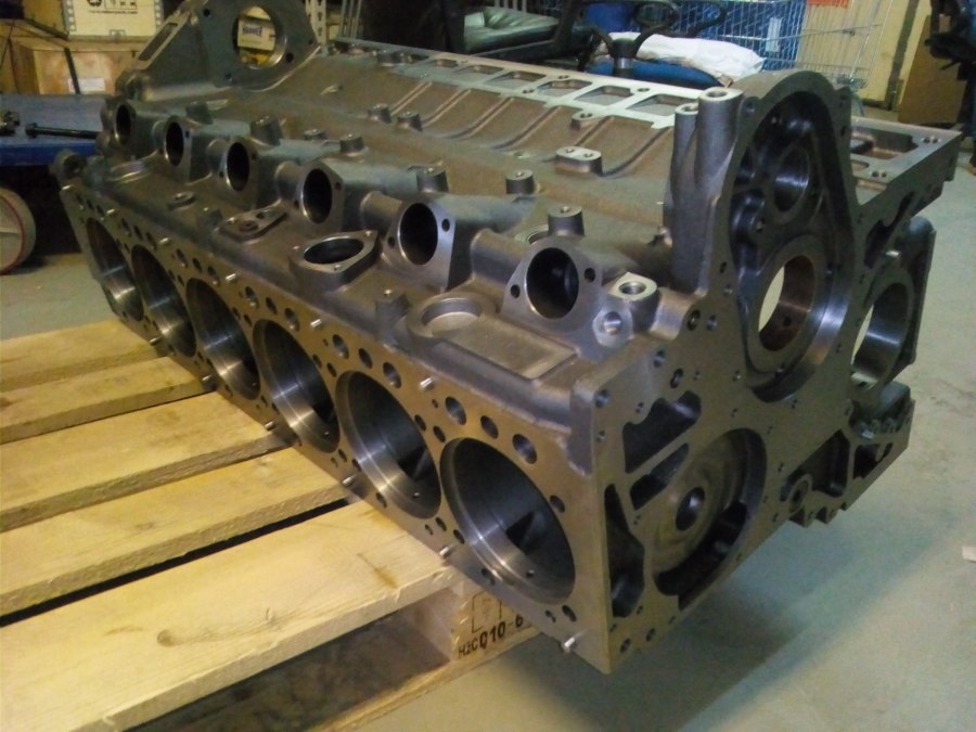 Блок цилиндров двигателя КАМАЗ-740