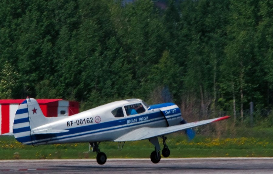 Ra 0811g як-18т