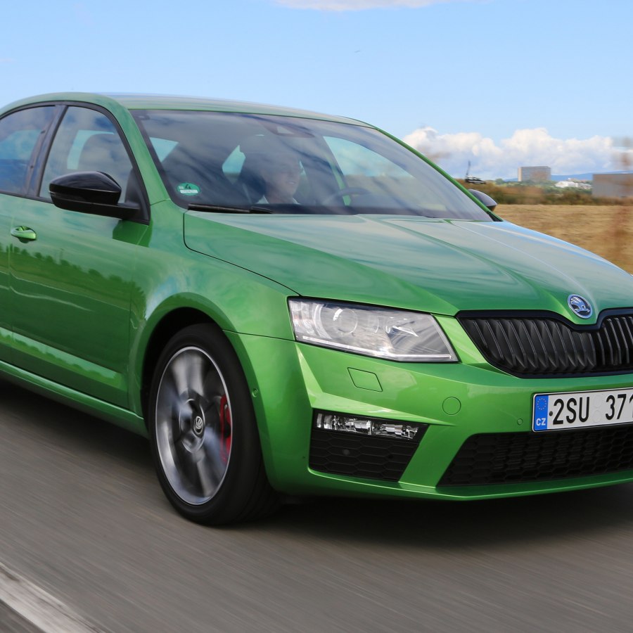 Skoda Octavia a8 Emerald Green