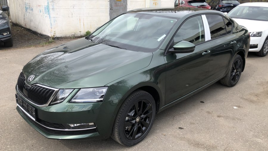 Skoda Octavia a7 Emerald Green