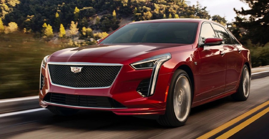 Cadillac седан 2021