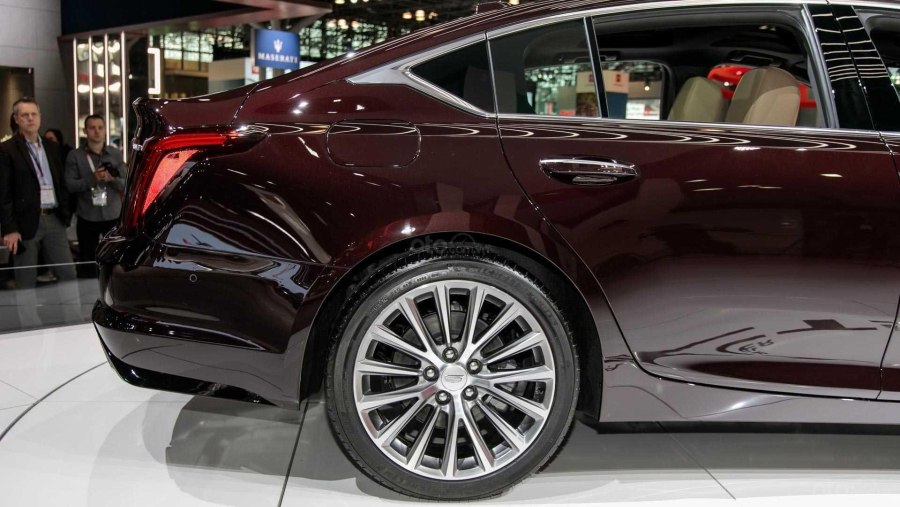 Cadillac ct5 2020 салон