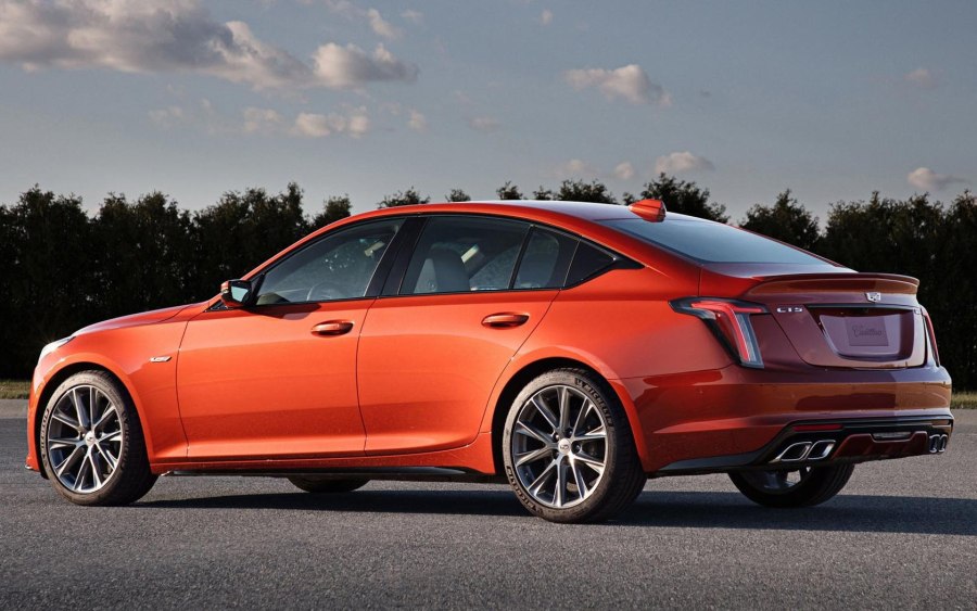 Cadillac ct5 v 2021