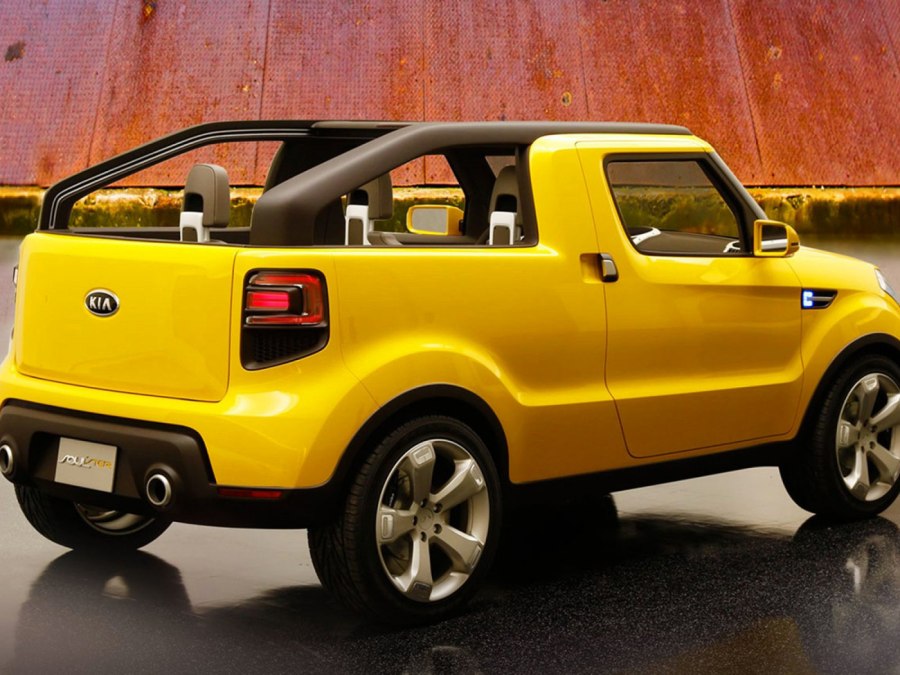 Chevrolet Titan пикап