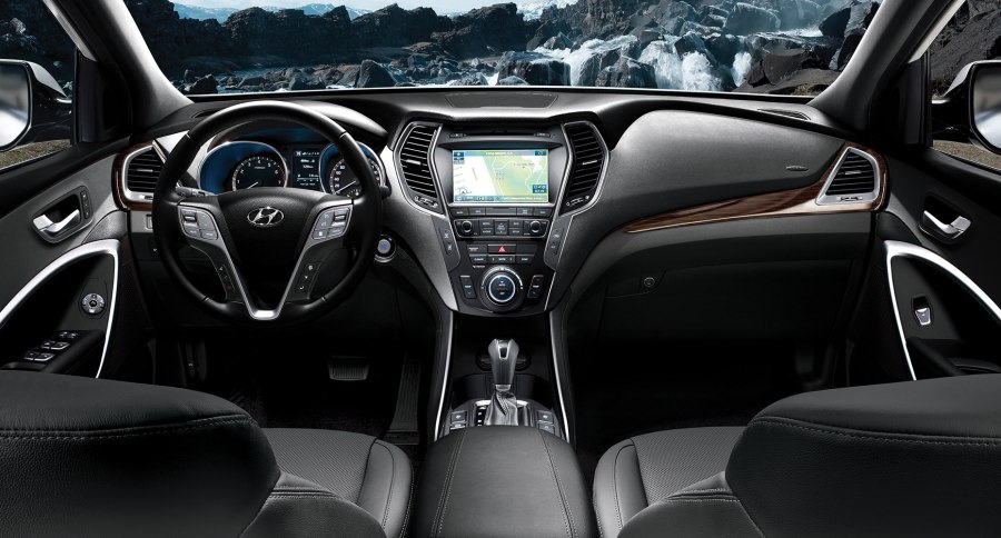 Hyundai Santa Fe 2017 Interior