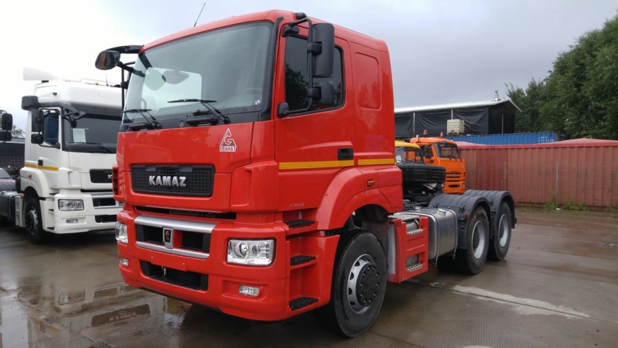 КАМАЗ тягач 6460