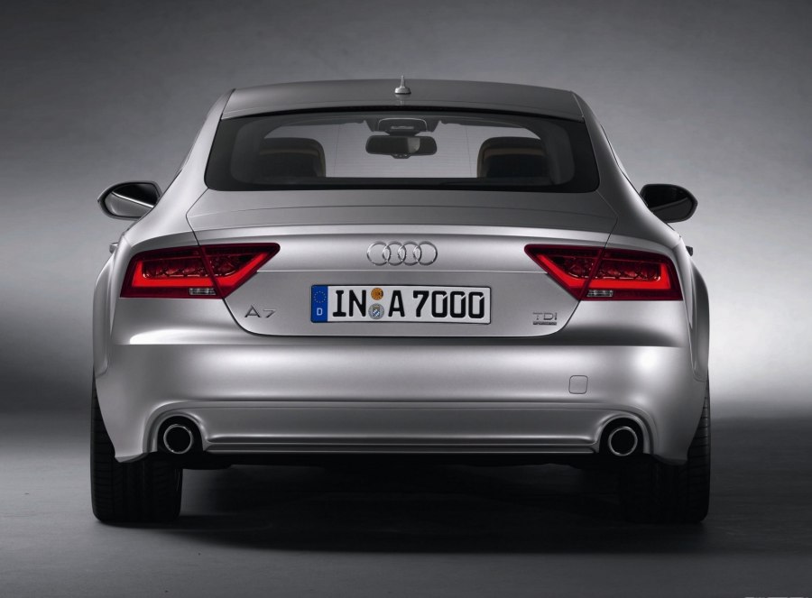 Audi a7 2012 сзади