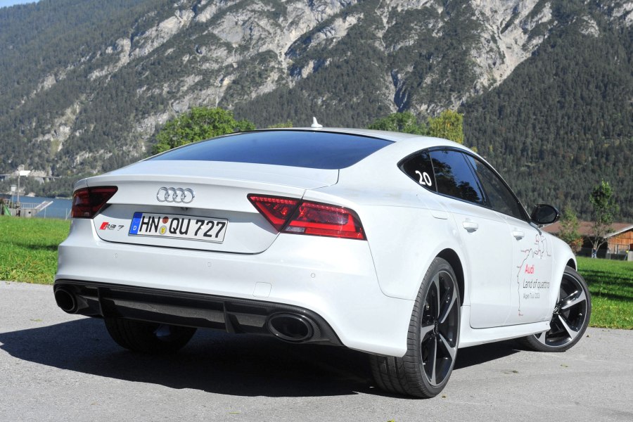 Ауди rs7 2021 сзади