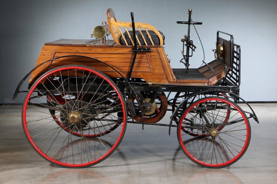 Lohner-Porsche Electric car. 1