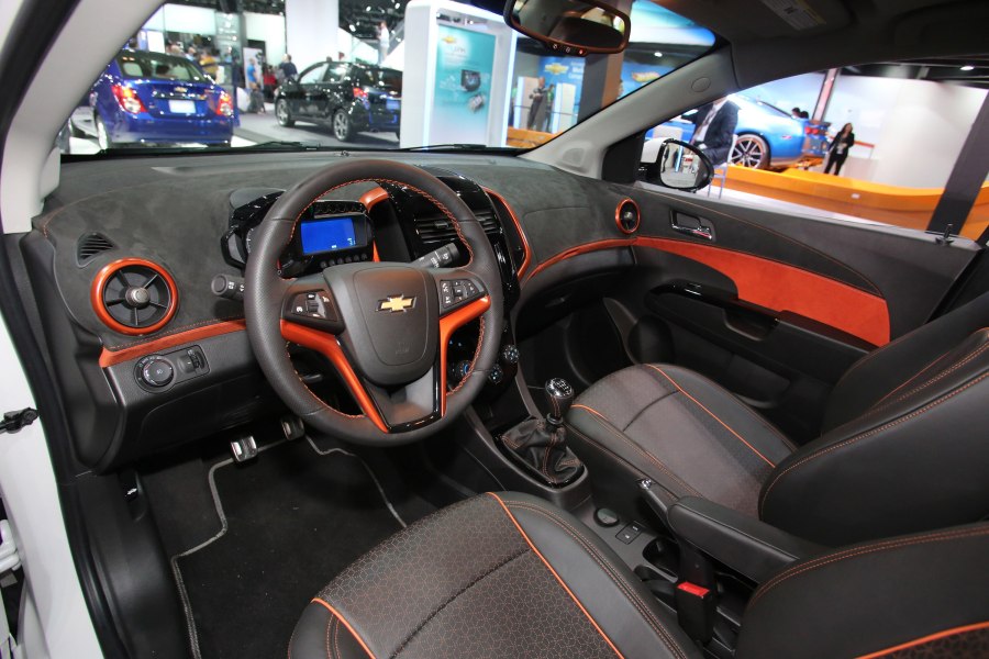 Chevrolet Cobalt салон