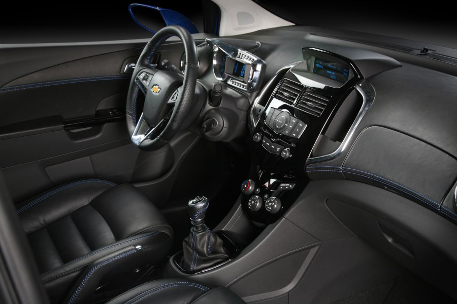 Chevrolet Cobalt 2022 салон