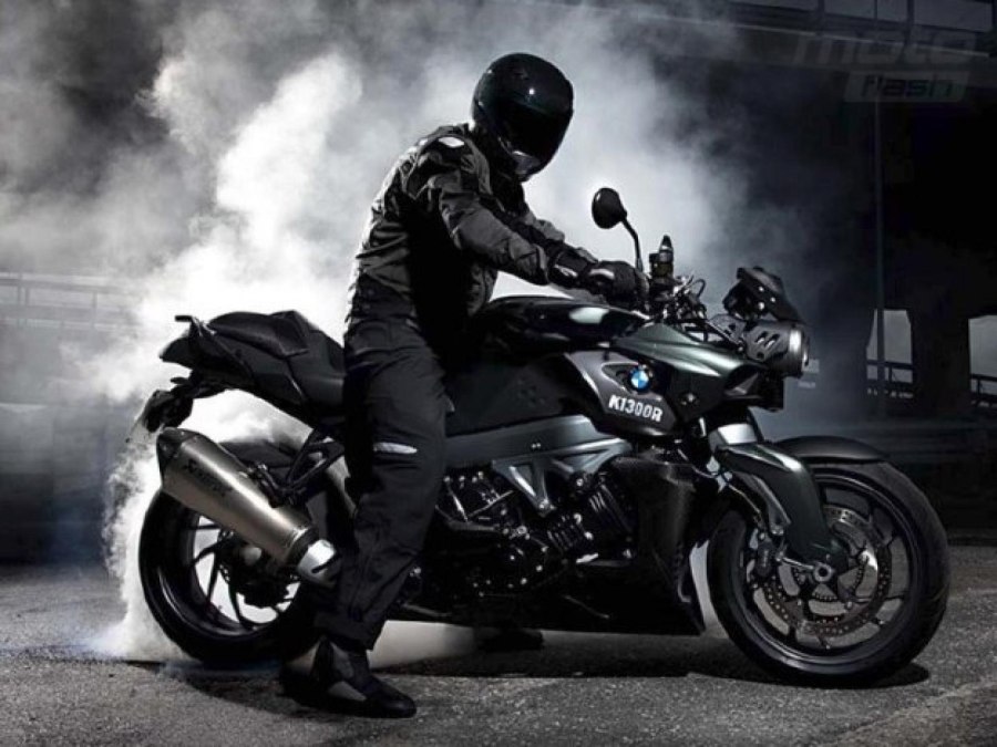 Мотоциклист и BMW k1300r