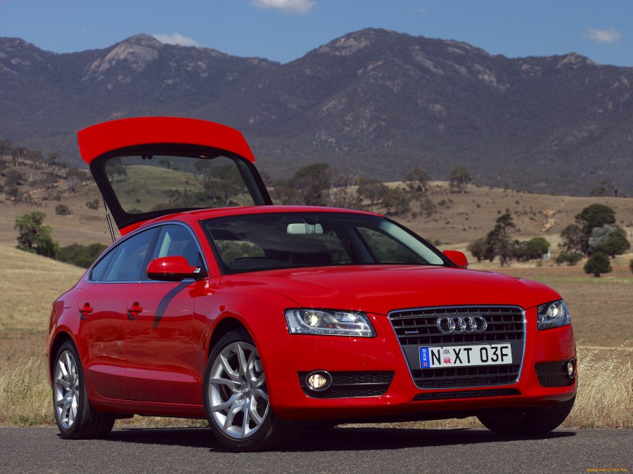 Audi a5 Sportback красная