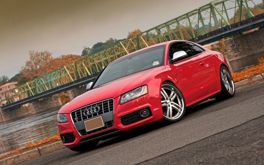 Audi s5 Red