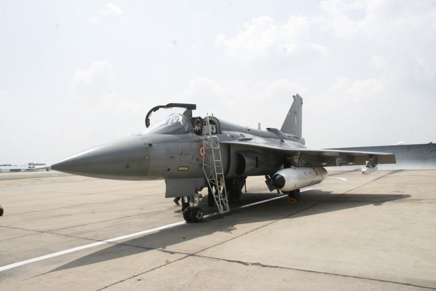 Самолет LCA Tejas