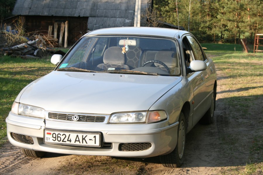 Мазда 626 1992 седан