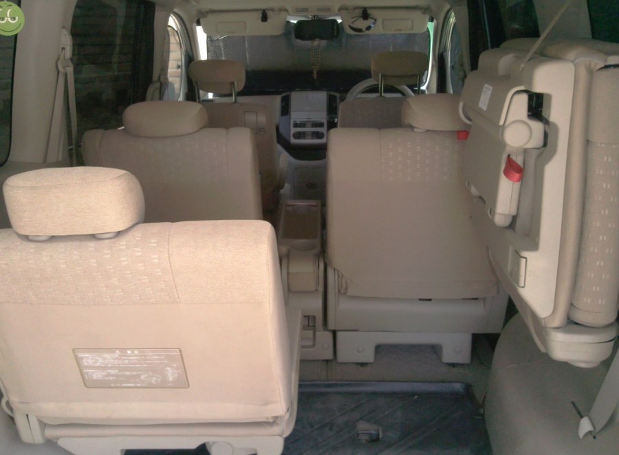 Nissan Serena c25 салон