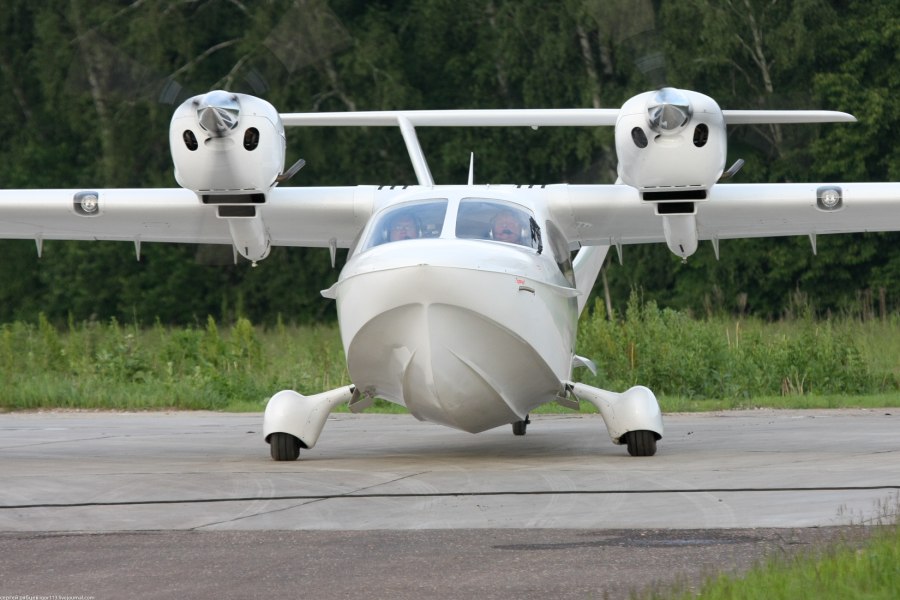 Самолет л44