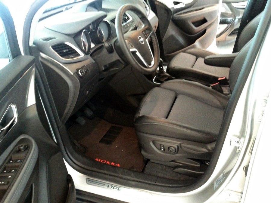 Opel Mokka салон
