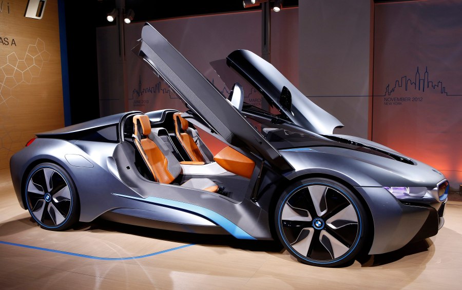 Электрокары БМВ i8