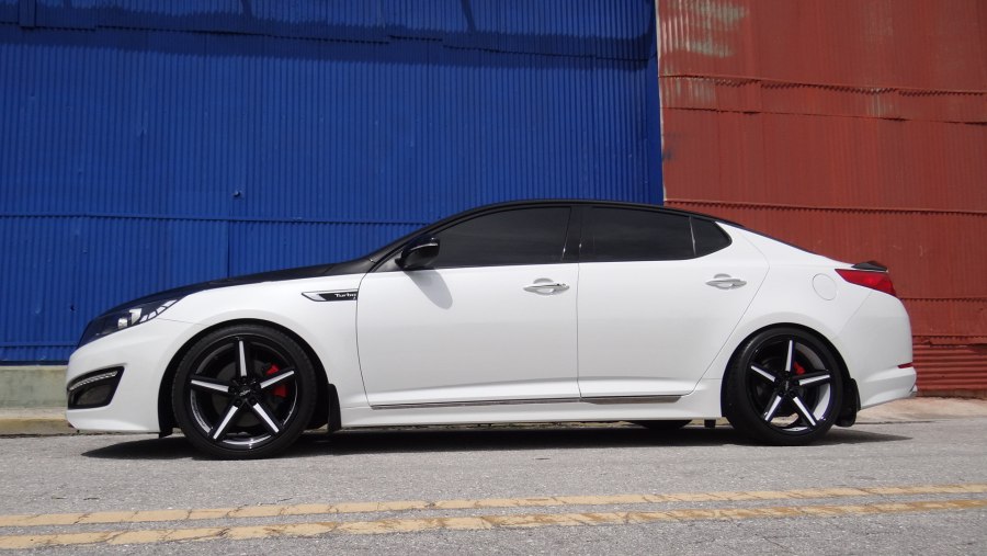 Kia Optima белая тюнинг