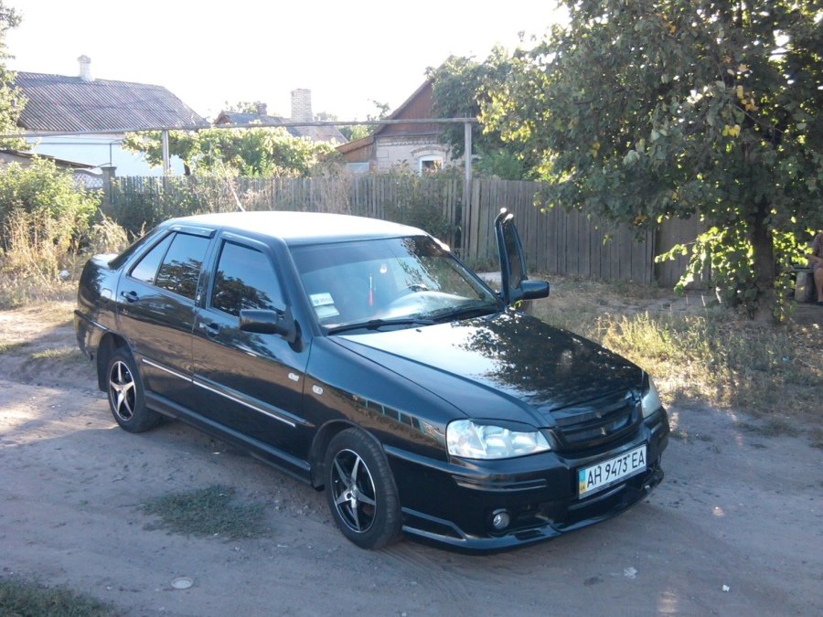Chery Amulet