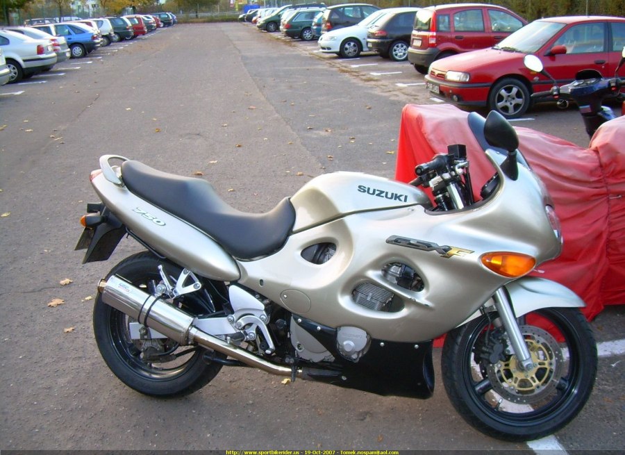 Suzuki Katana 750