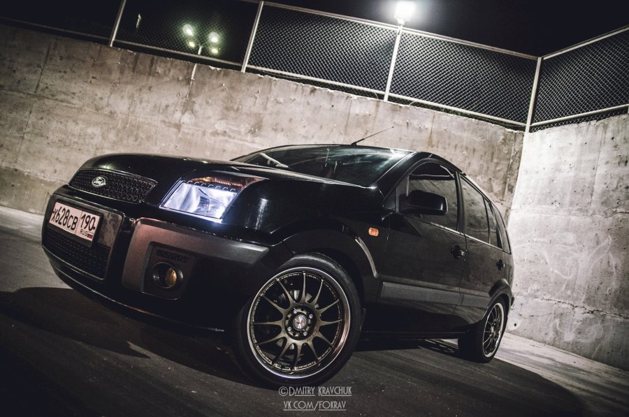 Ford Fusion опер