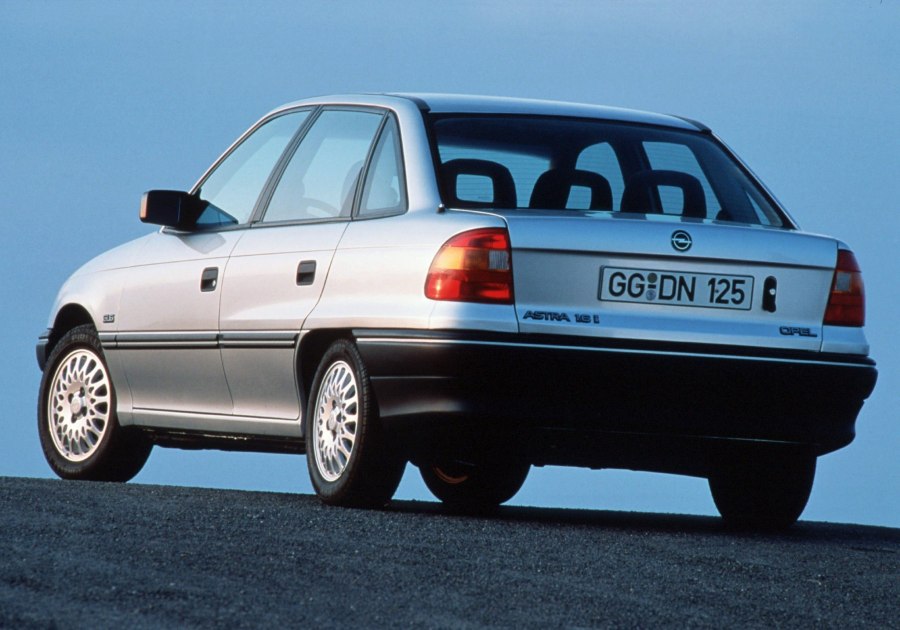 Opel Astra f седан 1992