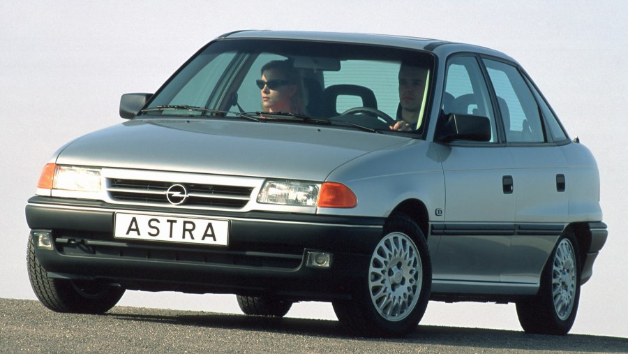 Опель Астра ф седан 1993