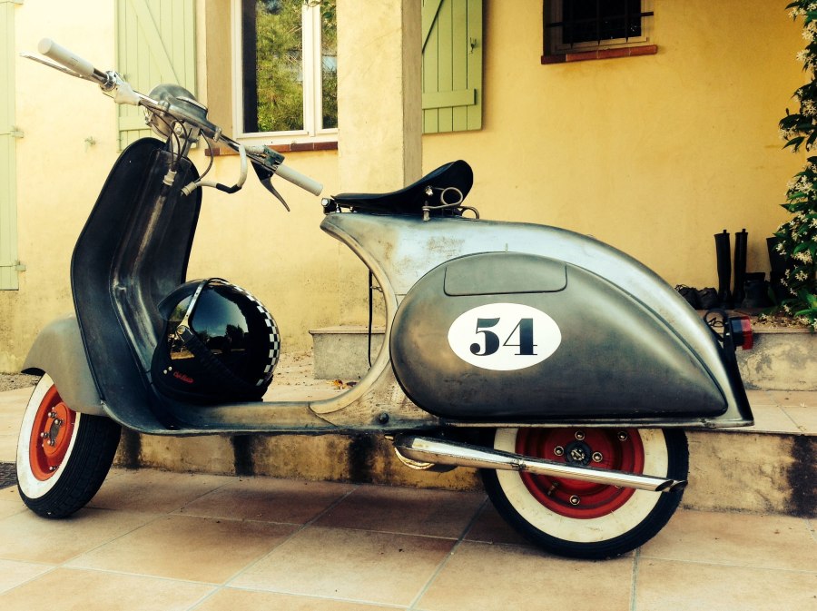 Мотороллер Италия Vespa