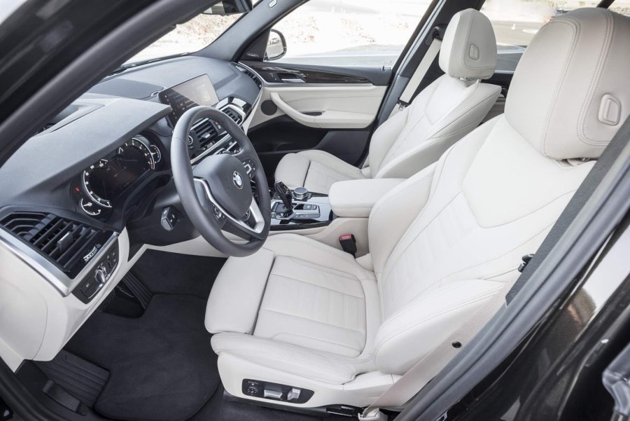 BMW x3 белый салон