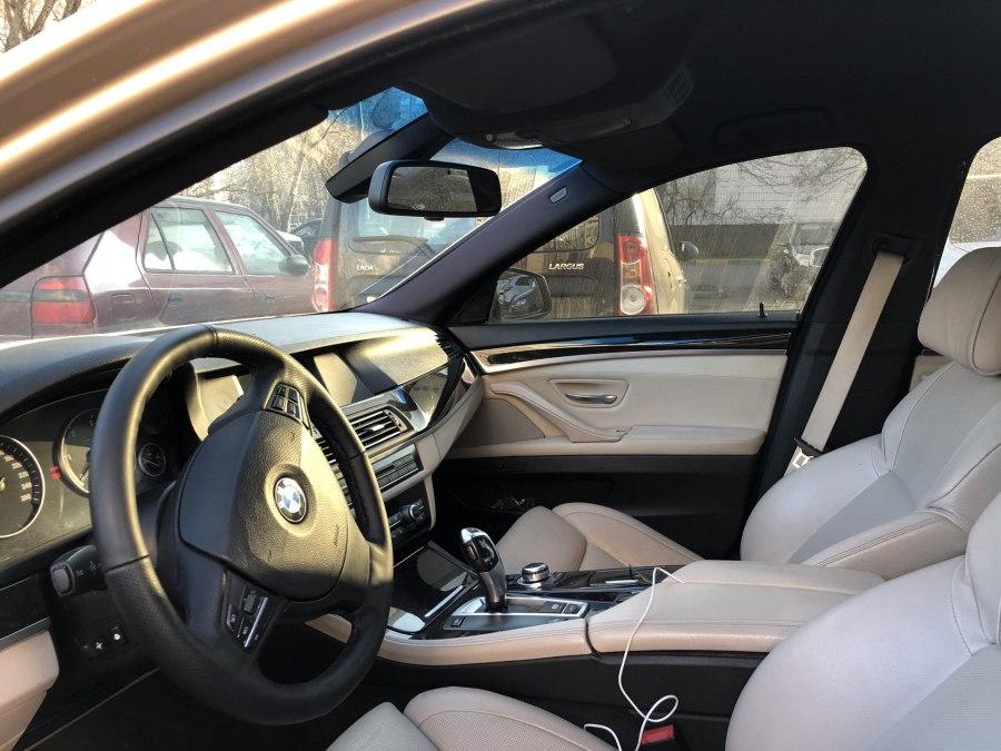 BMW f30 бежевый салон