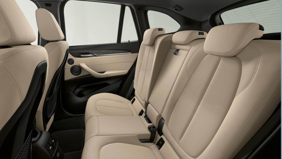 BMW x1 2022 салон