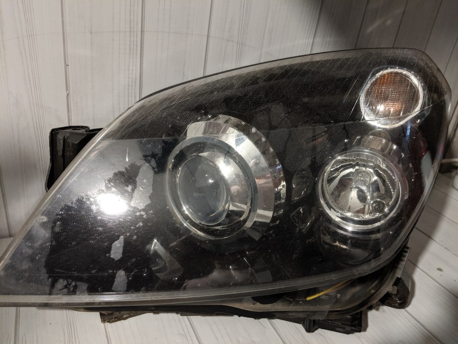 Фара Opel Astra j 2013