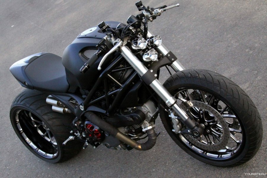 Ducati Monster 1100 Custom