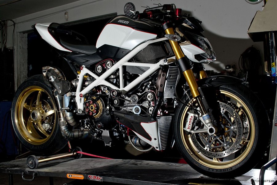 Ducati Streetfighter Custom