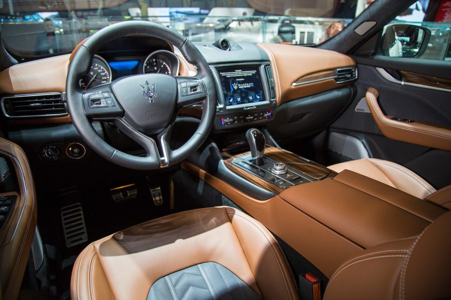 Maserati Levante интерьер