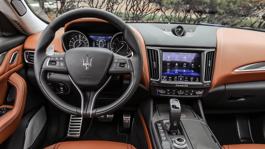 Maserati Levante 2019 салон