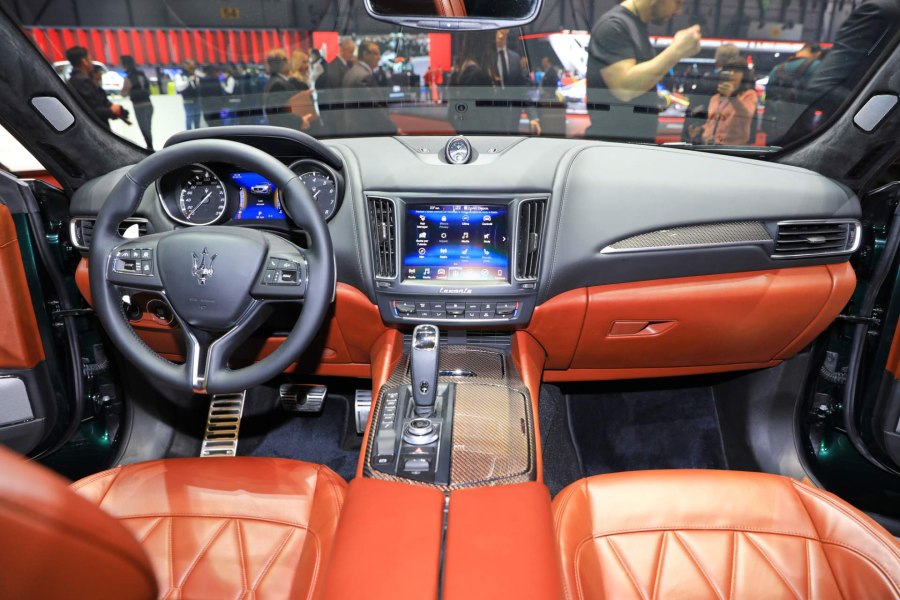 Maserati Levante 2020 салон