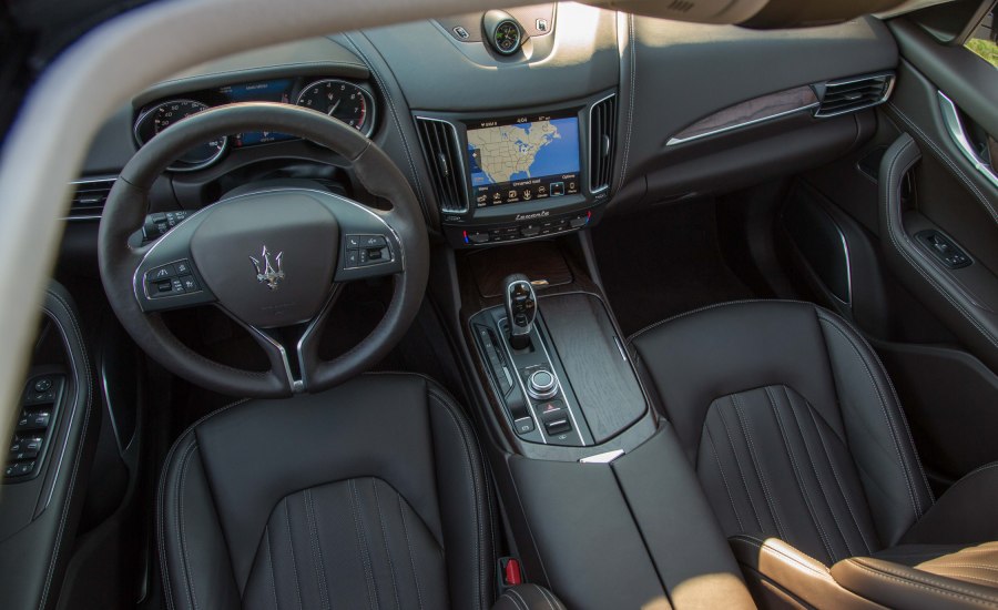 Maserati Levante 2018 салон